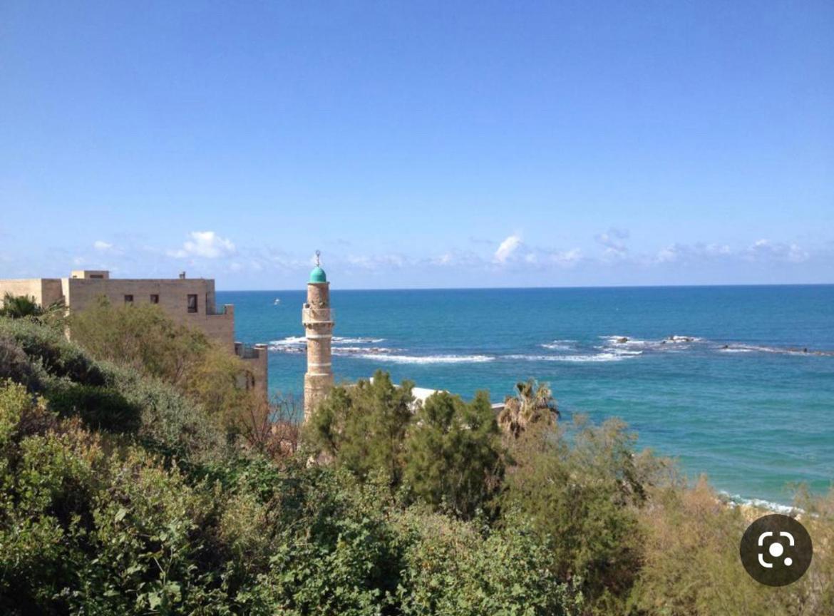 A New Jaffa Gallery Apartment A Minute From The Beach And Entertainment Centers 텔아비브 외부 사진